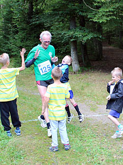 Lars-Ivar Ericson med barnbarn - Tyringe Lionloppet