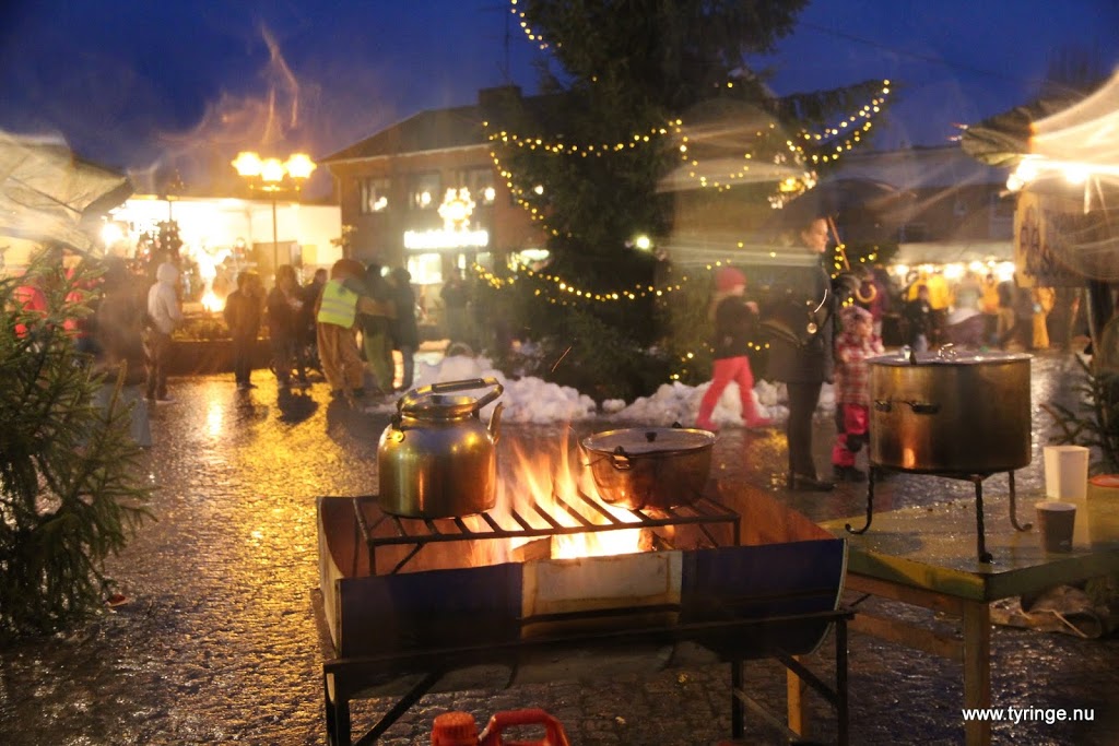 Traditionell julmarknad på torget i Tyringe